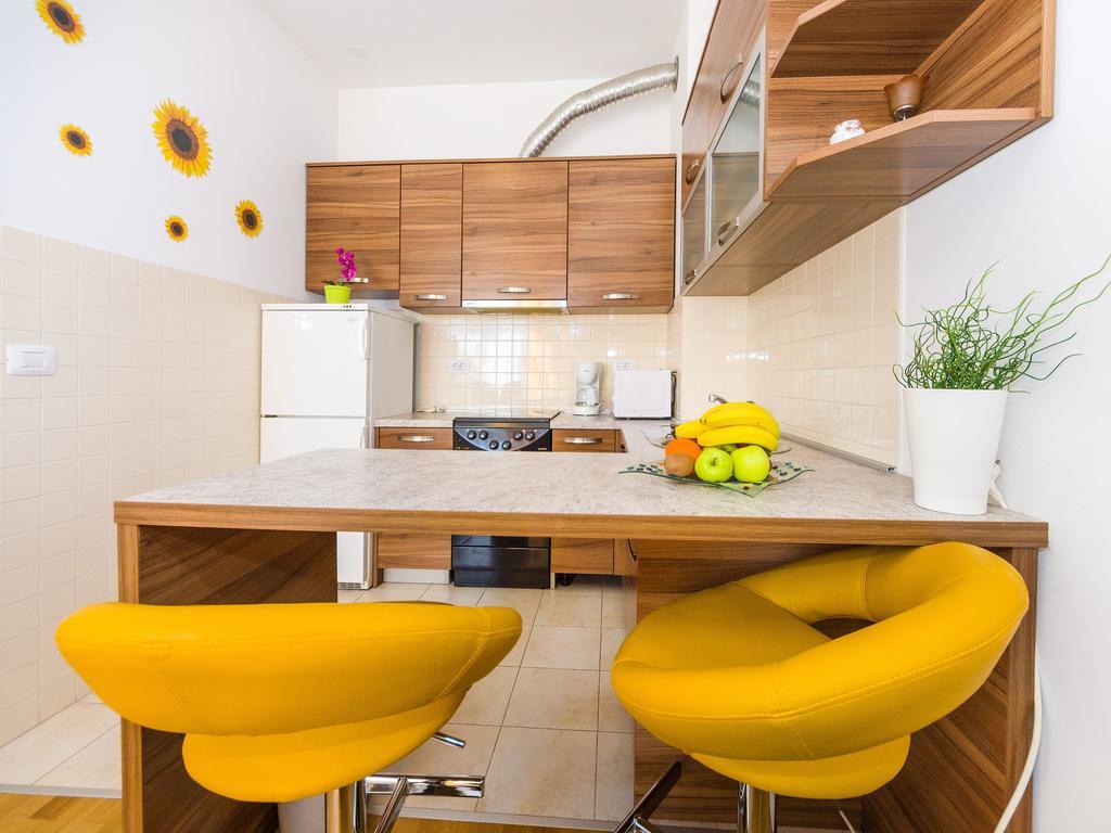 Apartament Populare Charming *