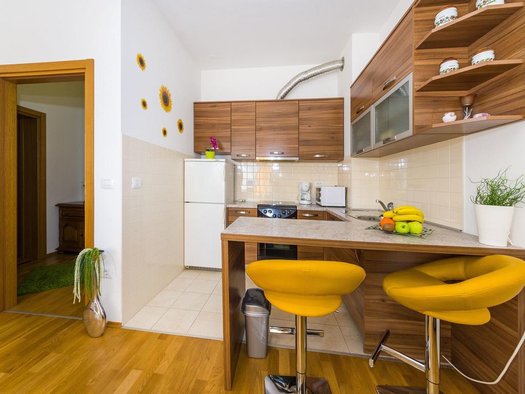 Apartament Populare Charming *